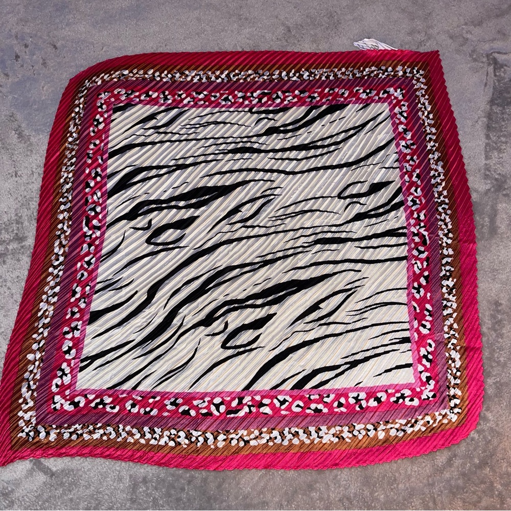 NEW H&M Pink/ White square decor handbag, hair, head scarf/ twilly